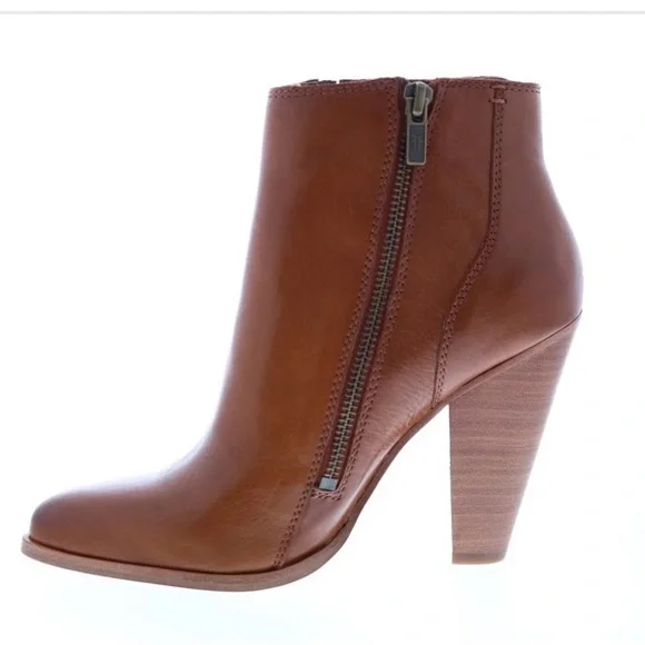 New FRYE Remy Chelsea Saddle Brown Leather 4" Heel Zipper Ankle Bootie Boots 7M - Picture 5 of 10